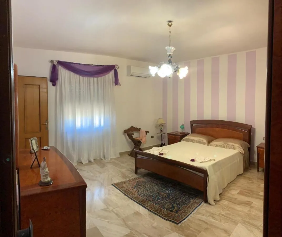 B&B La Regina Carbonia 0*,
