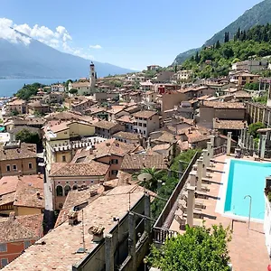 hotel-castell.it-lombardy.com/
