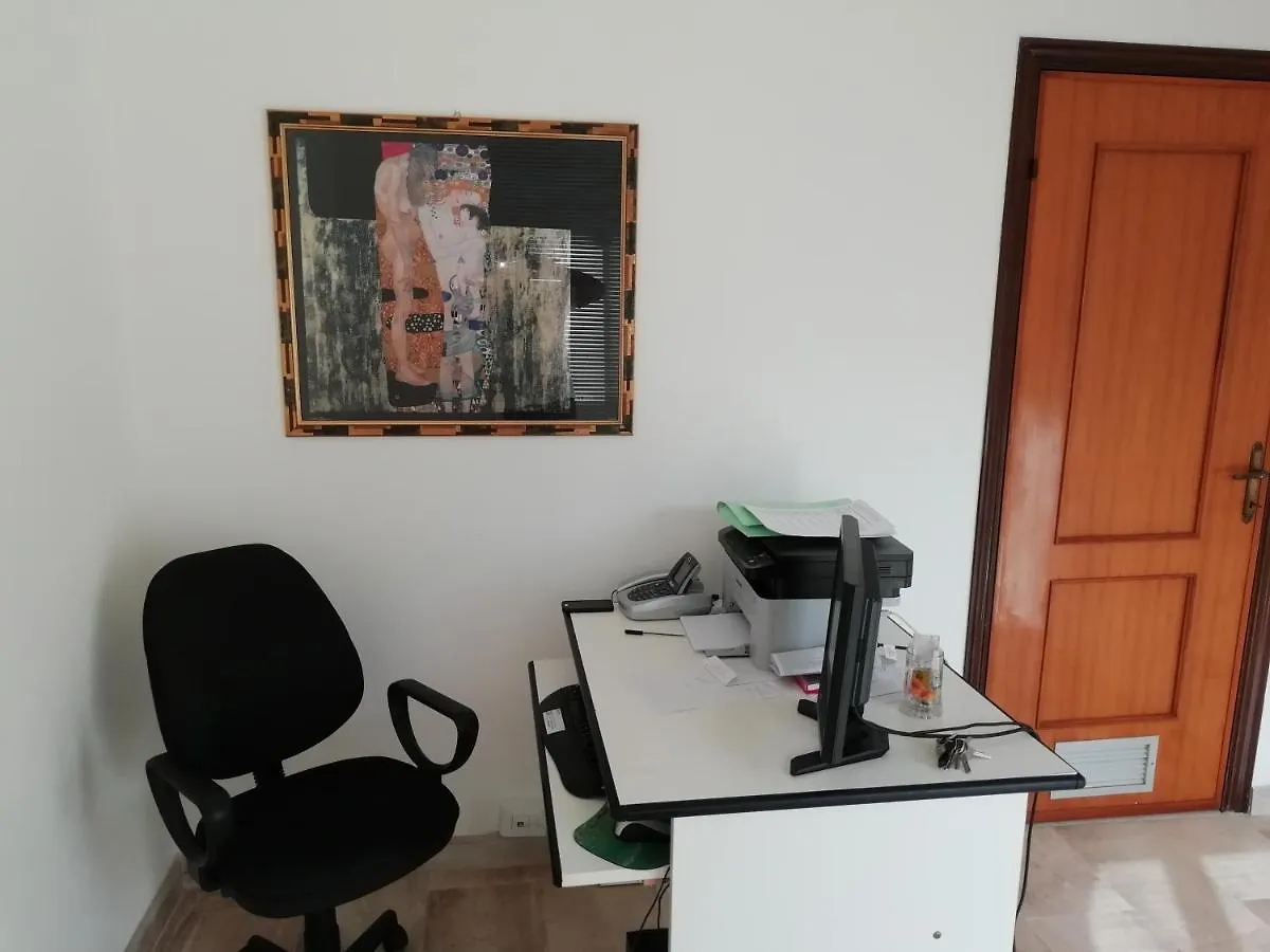B&B La Regina Carbonia 0*,  Italia